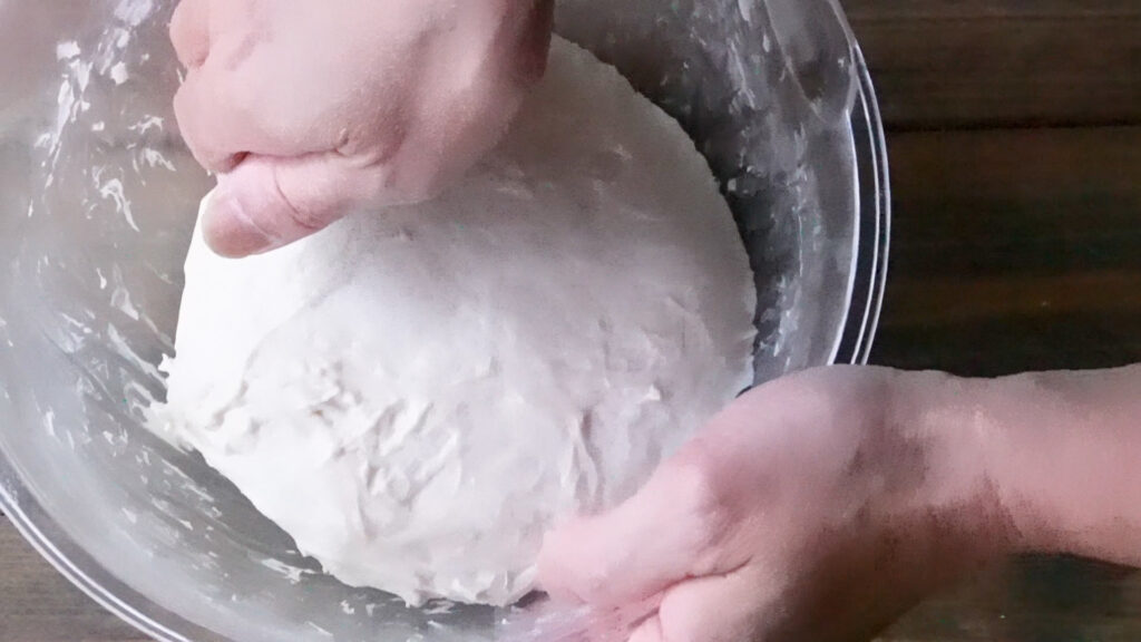 生地をひっくり返す
