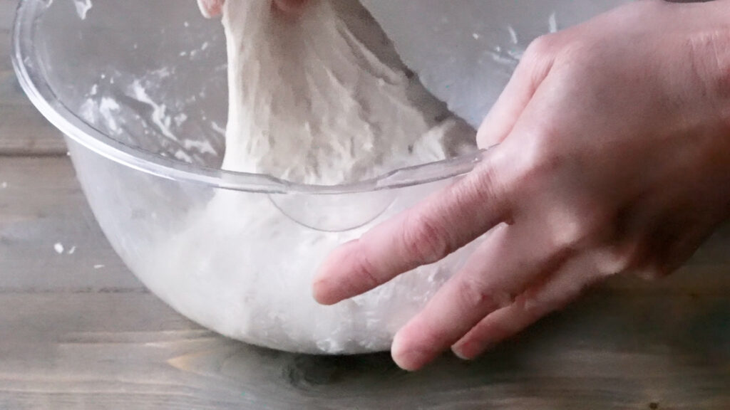 生地を引き上げる