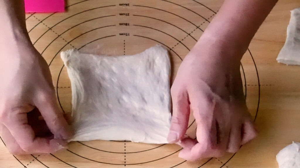 薄く伸ばす