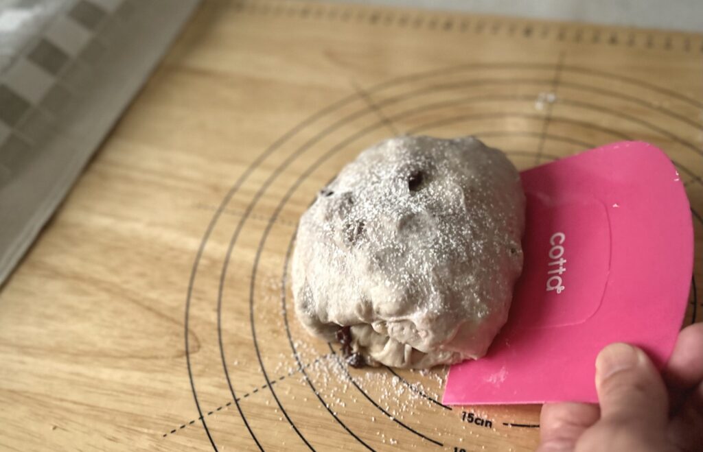 粉をふってひっくり返す